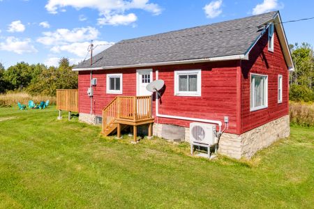 Enjoy the privacy and simplicity of country living at Smith Homestead, with plenty of outdoor space to explore and enjoy.
