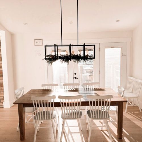 A bright, welcoming space for slow winter meals shared with the people who matter most.