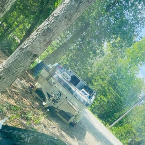 Bring your boat or Sea-Doo—there’s plenty of parking space available on the property for all your watercraft’s! And launching is near by. 
No RV’s or tents allowed on property at any time during your stay.