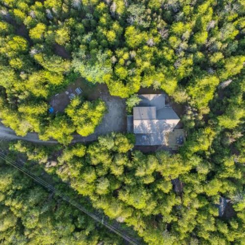 Total seclusion on over 35 acres of woodland, just minutes from Tobermory’s harbour, national parks, and attractions.