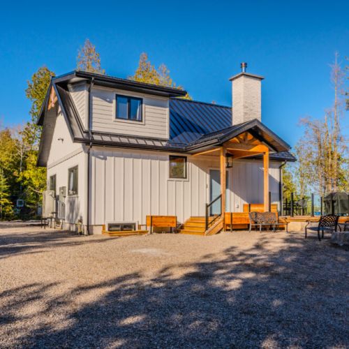 Bright and modern cottage nestled in the woods.  A tranquil vacation rental ideal for family retreats, nature lovers, and cozy weekend getaways.