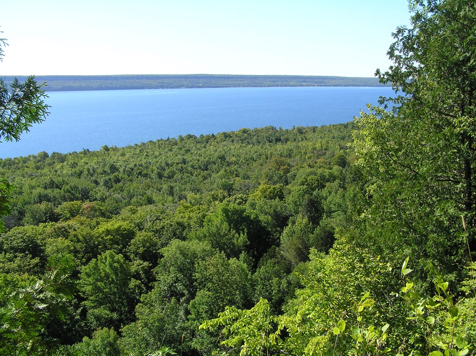 Malcolm Bluff Shores Nature Reserve - Grey Bruce Cottages Inc.